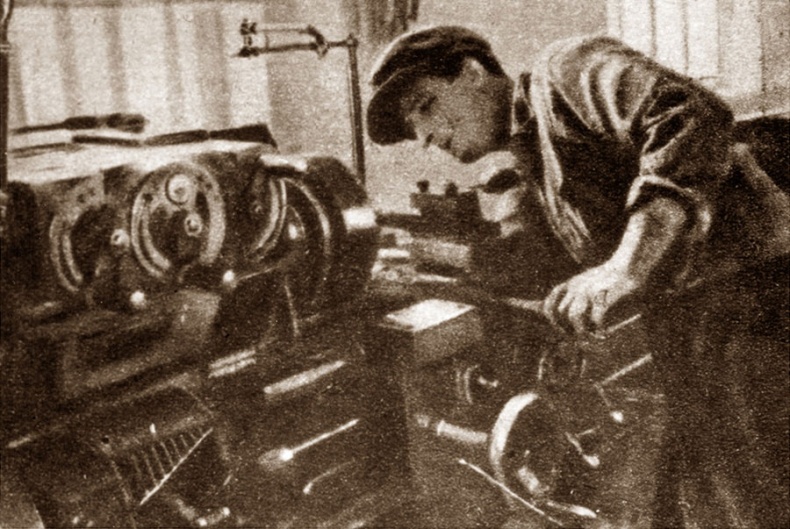 Иллюстрация к книге — Цель жизни. Записки авиаконструктора [i_069.jpg]