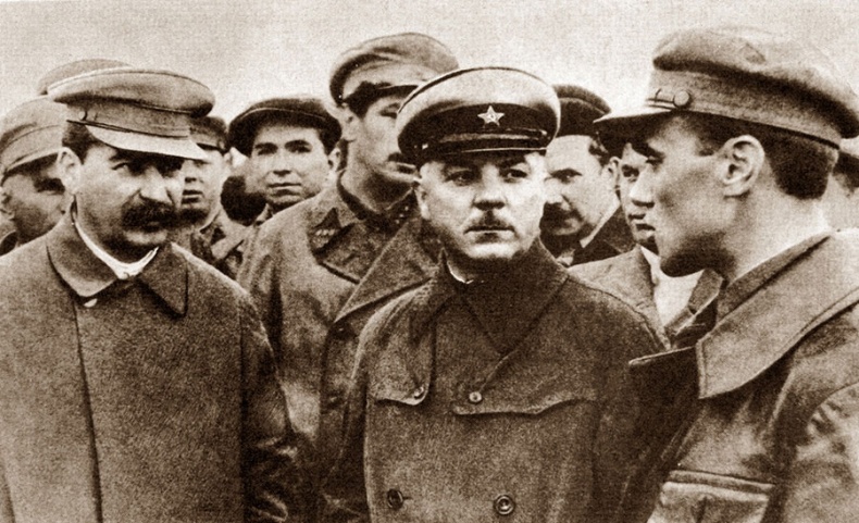 Иллюстрация к книге — Цель жизни. Записки авиаконструктора [i_076.jpg]