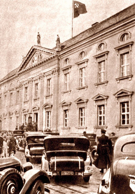 Иллюстрация к книге — Цель жизни. Записки авиаконструктора [i_142.jpg]