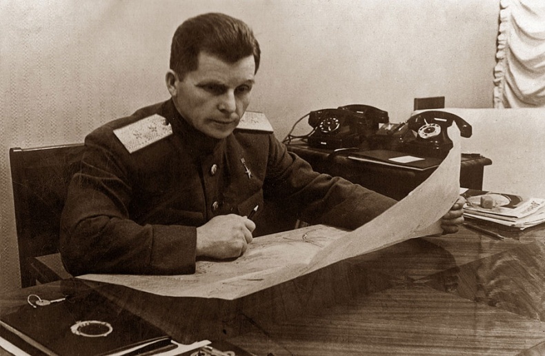 Иллюстрация к книге — Цель жизни. Записки авиаконструктора [i_315.jpg]