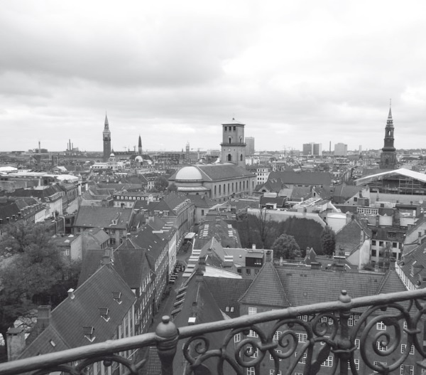 Иллюстрация к книге — Дом на хвосте паровоза. Путеводитель по Европе в сказках Андерсена [i_005.jpg]