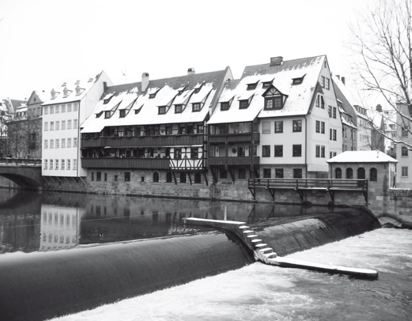 Иллюстрация к книге — Дом на хвосте паровоза. Путеводитель по Европе в сказках Андерсена [i_056.jpg]