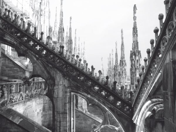 Иллюстрация к книге — Дом на хвосте паровоза. Путеводитель по Европе в сказках Андерсена [i_062.jpg]