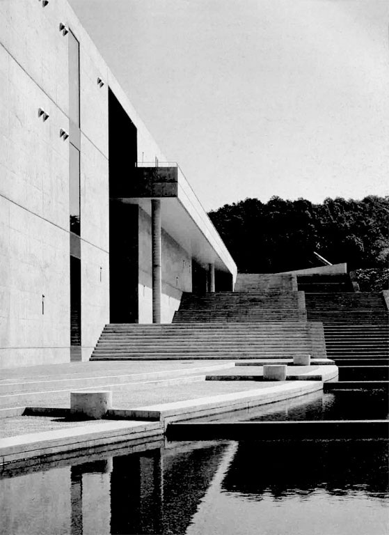 Иллюстрация к книге — Современная архитектура Японии. Традиции восприятия пространства [i_031.jpg]