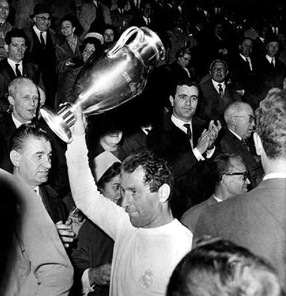 Иллюстрация к книге — История Лиги Чемпионов [i_011.jpg]