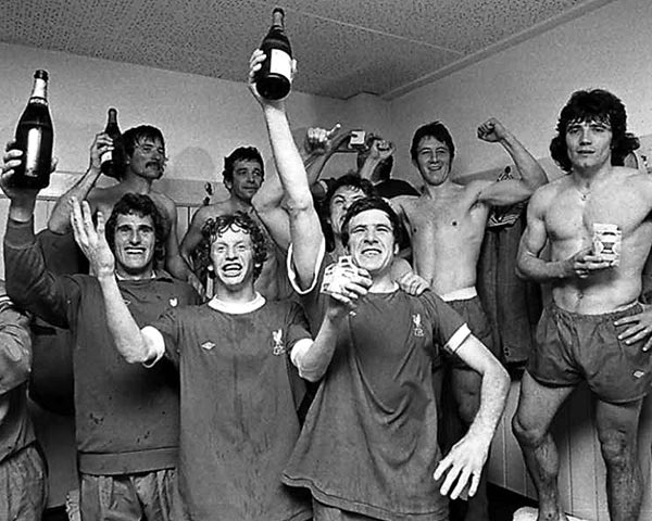 Иллюстрация к книге — История Лиги Чемпионов [i_034.jpg]