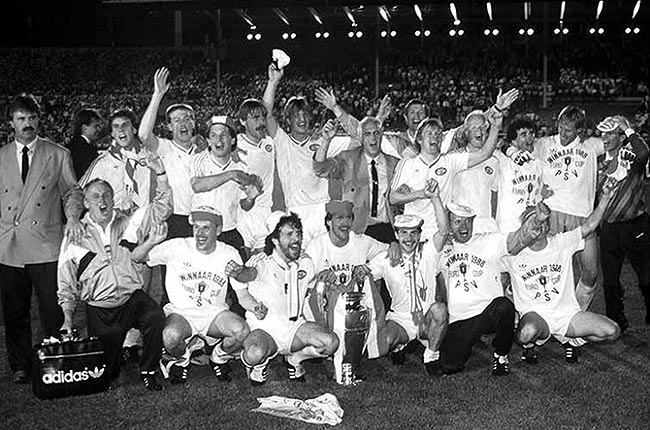 Иллюстрация к книге — История Лиги Чемпионов [i_057.jpg]