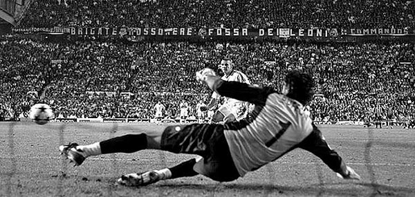 Иллюстрация к книге — История Лиги Чемпионов [i_097.jpg]