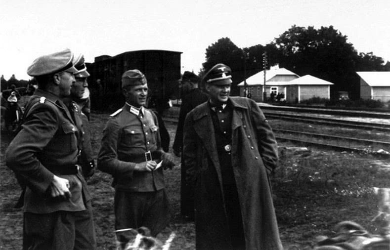 Иллюстрация к книге — Собибор / Послесловие [i_038.jpg]