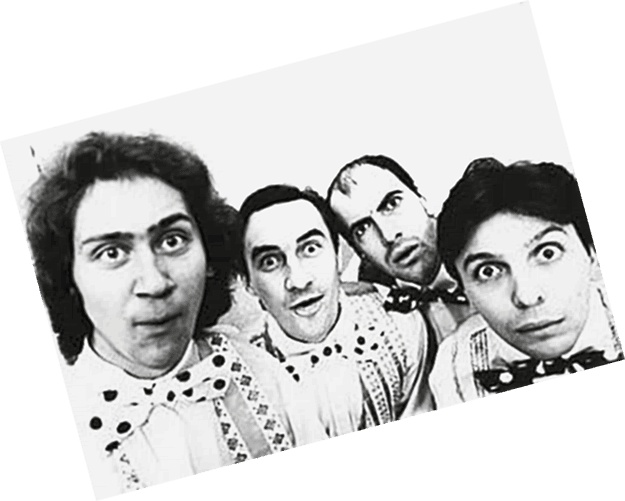 Иллюстрация к книге — Квартет Я. Как создавался самый смешной театр страны [i_007.jpg]