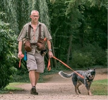 Иллюстрация к книге — Идеальная собака не выгуливает хозяина. Как воспитать собаку без вредных привычек [i_002.jpg]