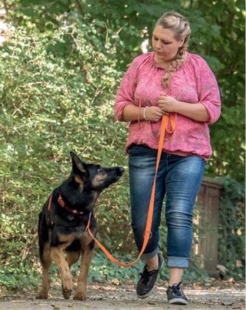 Иллюстрация к книге — Идеальная собака не выгуливает хозяина. Как воспитать собаку без вредных привычек [i_108.jpg]