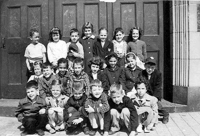 Иллюстрация к книге — KISS. Лицом к музыке: срывая маску [i_004.jpg]