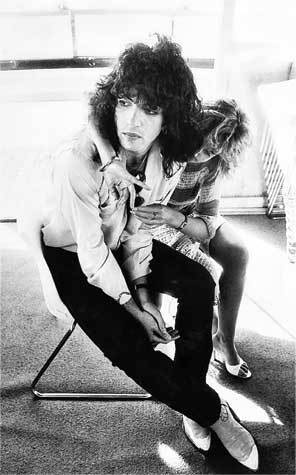 Иллюстрация к книге — KISS. Лицом к музыке: срывая маску [i_022.jpg]