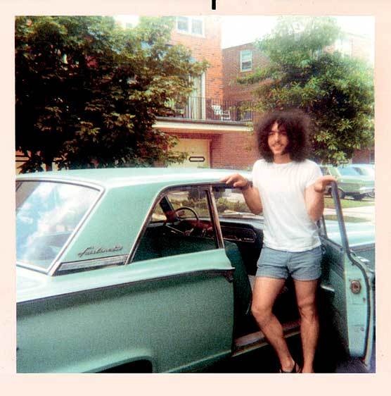 Иллюстрация к книге — KISS. Лицом к музыке: срывая маску [i_037.jpg]