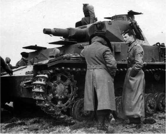 Иллюстрация к книге — Чудо под Москвой [i_015.jpg]