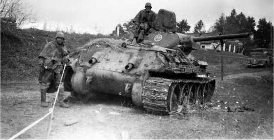 Иллюстрация к книге — Чудо под Москвой [i_047.jpg]