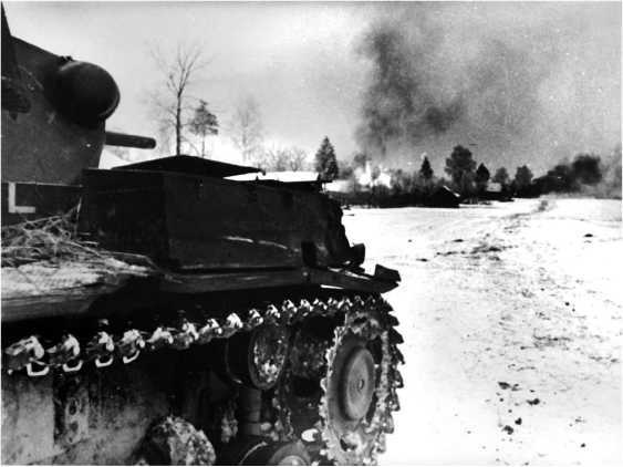 Иллюстрация к книге — Чудо под Москвой [i_091.jpg]