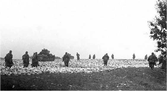 Иллюстрация к книге — Чудо под Москвой [i_154.jpg]