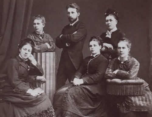 Иллюстрация к книге — Суриков [i_017.jpg]