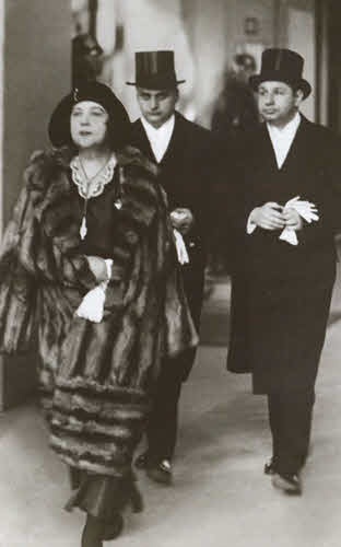 Иллюстрация к книге — Коллонтай [i_041.jpg]