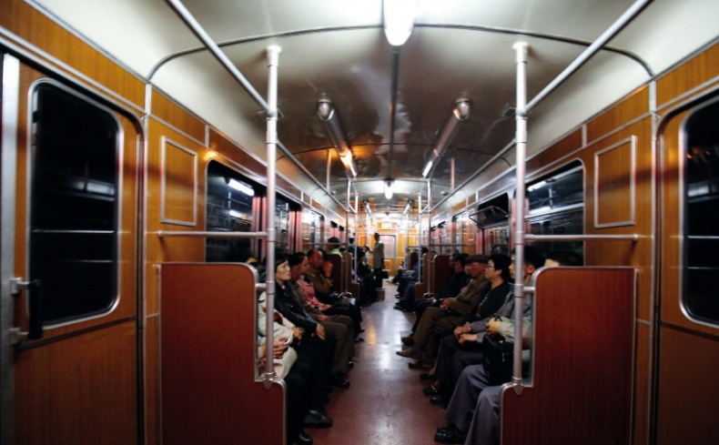 Иллюстрация к книге — Спросите у северокорейца. Бывшие граждане о жизни внутри самой закрытой страны мира [i_026.jpg]