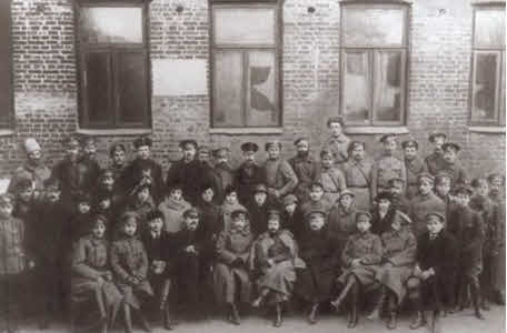 Иллюстрация к книге — Фрунзе [i_019.jpg]