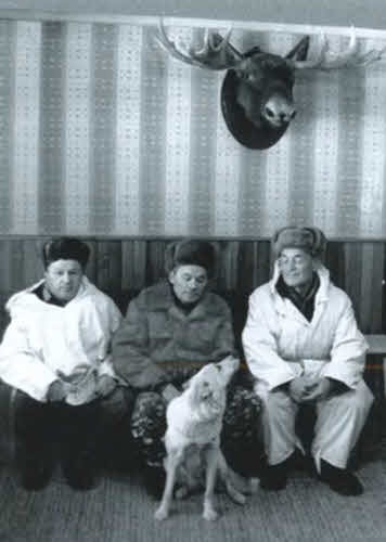 Иллюстрация к книге — Калашников [i_057.jpg]