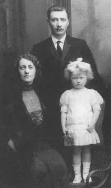 Иллюстрация к книге — Галина Уланова [i_007.jpg]