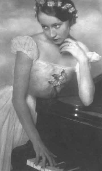 Иллюстрация к книге — Галина Уланова [i_014.jpg]