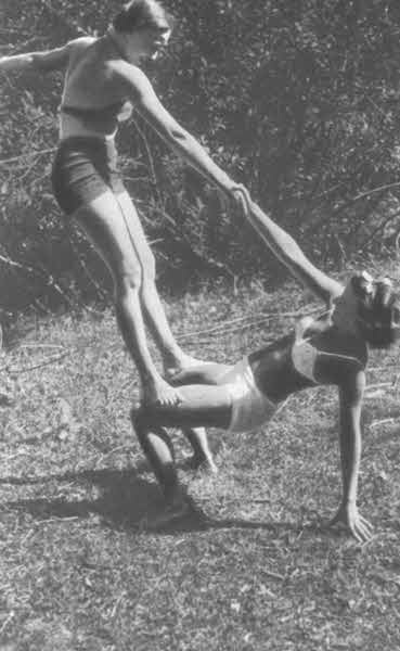 Иллюстрация к книге — Галина Уланова [i_020.jpg]