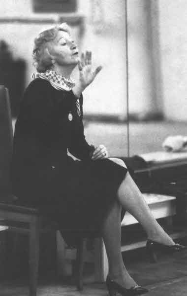 Иллюстрация к книге — Галина Уланова [i_043.jpg]