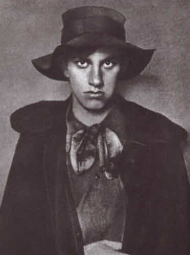 Иллюстрация к книге — Маяковский. Трагедия-буфф в шести действиях [i_014.jpg]