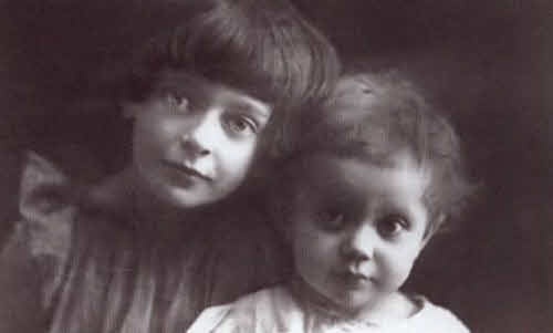 Иллюстрация к книге — Марина Цветаева. Твоя неласковая ласточка [i_029.jpg]