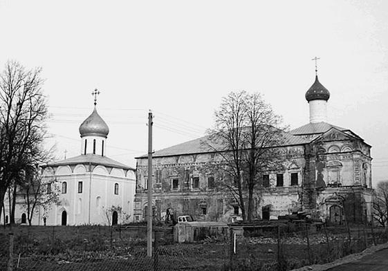 Иллюстрация к книге — Путешествие из Москвы в Ярославль. Москва – Сергиев Посад – Переславль-Залесский – Ростов Великий – Ярославль [_079.jpg]