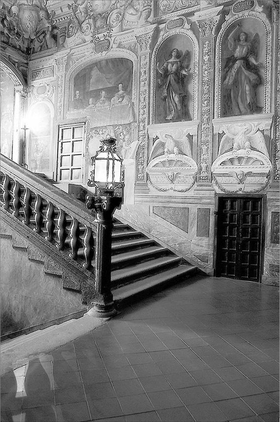 Иллюстрация к книге — Мадрид. Город солнца [_011.jpg]