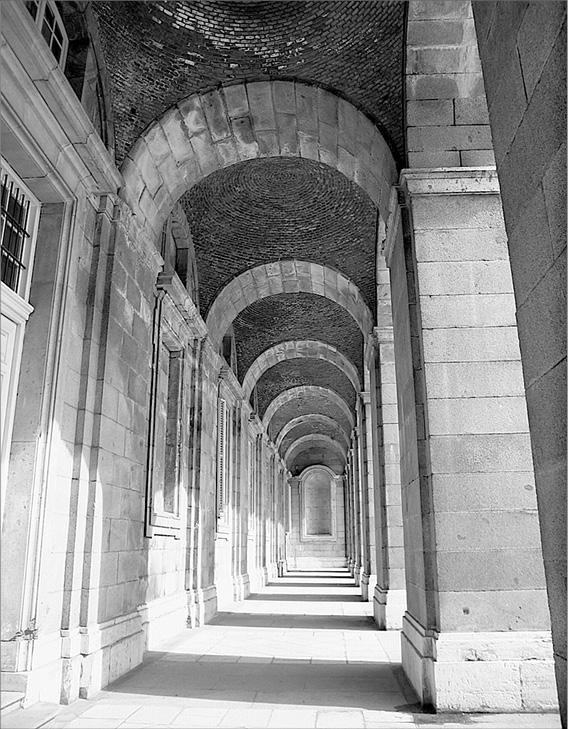 Иллюстрация к книге — Мадрид. Город солнца [_017.jpg]