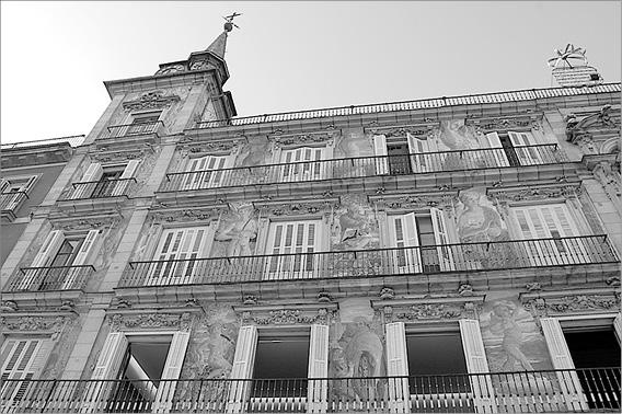 Иллюстрация к книге — Мадрид. Город солнца [_022.jpg]