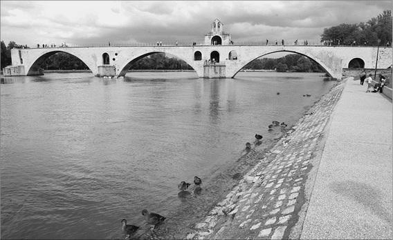 Иллюстрация к книге — Франция. Страна королей и пяти республик  [_120.jpg]