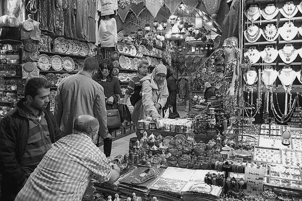 Иллюстрация к книге — Стамбул. Новый Вавилон на берегах Босфора  [_10.jpg]