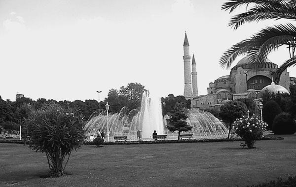 Иллюстрация к книге — Стамбул. Новый Вавилон на берегах Босфора  [_106.jpg]