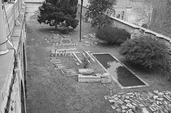 Иллюстрация к книге — Стамбул. Новый Вавилон на берегах Босфора  [_18.jpg]