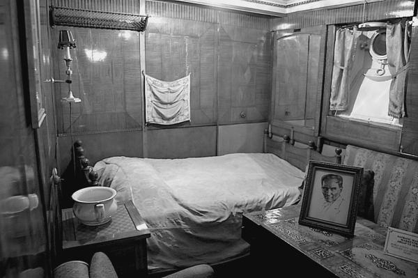 Иллюстрация к книге — Стамбул. Новый Вавилон на берегах Босфора  [_68.jpg]