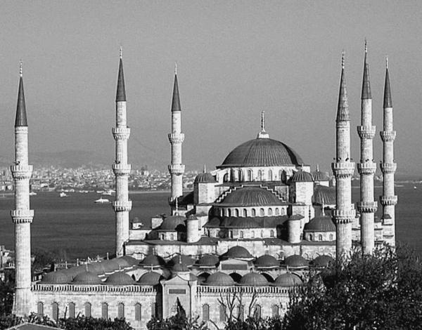 Иллюстрация к книге — Стамбул. Новый Вавилон на берегах Босфора  [_93.jpg]