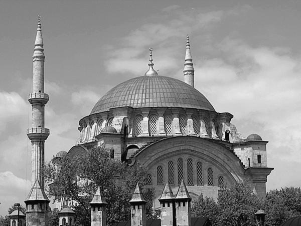 Иллюстрация к книге — Стамбул. Новый Вавилон на берегах Босфора  [_99.jpg]