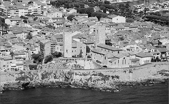 Иллюстрация к книге — Лазурный берег. Ривьеры Франции, Монако и Италии  [_011.jpg]