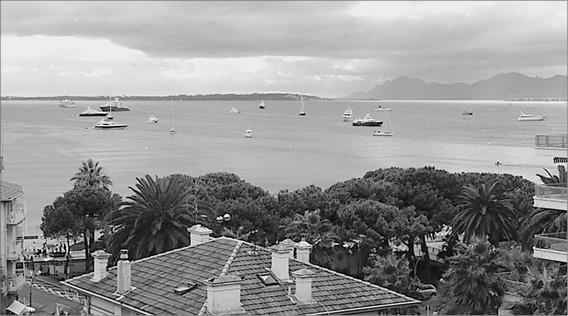 Иллюстрация к книге — Лазурный берег. Ривьеры Франции, Монако и Италии  [_013.jpg]