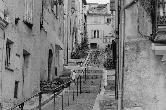 Иллюстрация к книге — Лазурный берег. Ривьеры Франции, Монако и Италии  [_023.jpg]