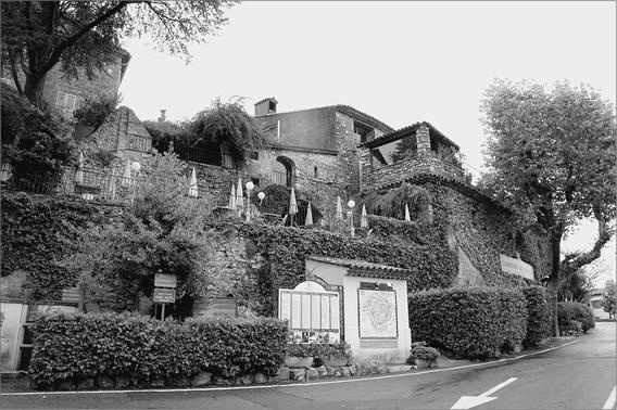 Иллюстрация к книге — Лазурный берег. Ривьеры Франции, Монако и Италии  [_031.jpg]