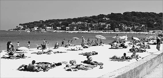 Иллюстрация к книге — Лазурный берег. Ривьеры Франции, Монако и Италии  [_89221.jpg]